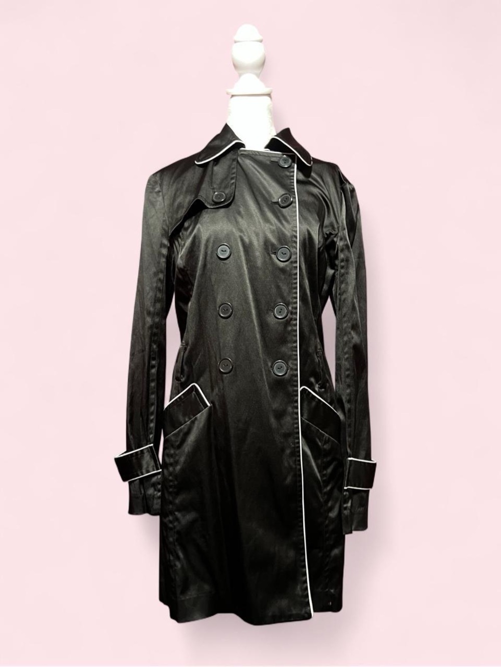 Large Classic Black Trench Coat with Contrast Piping